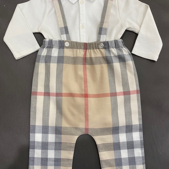 Burberry 2-piece Check Overall & Collared Bodysuit - Picture 15 of 15